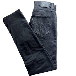 High Rise Levi straight jeans